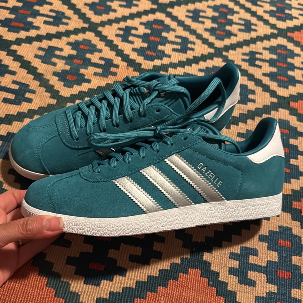 Adidas Gazelle Sneakers in Vibrant Teal - Picture 3 of 4